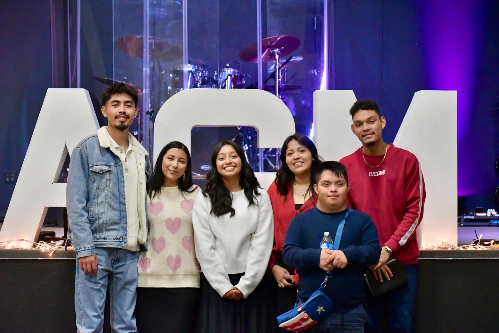 jovenes-adultos.webp